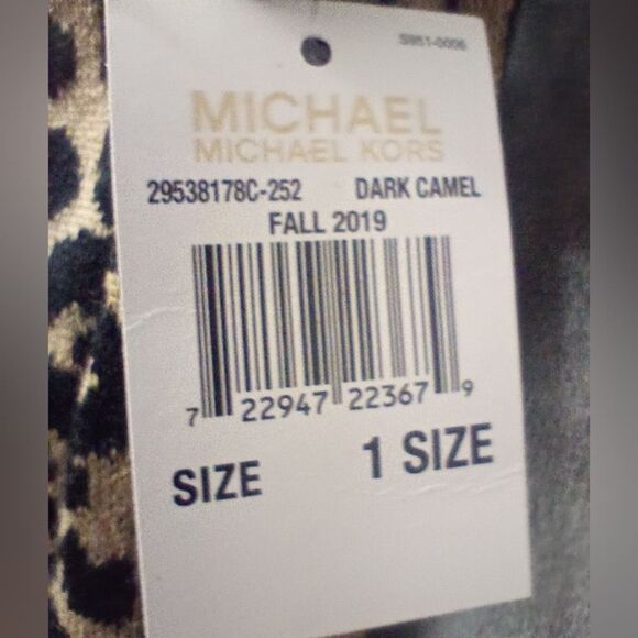 Michael Michael Kors Dark Caramel Leopard Print Infinity Scarf NWT - Picture 4 of 4